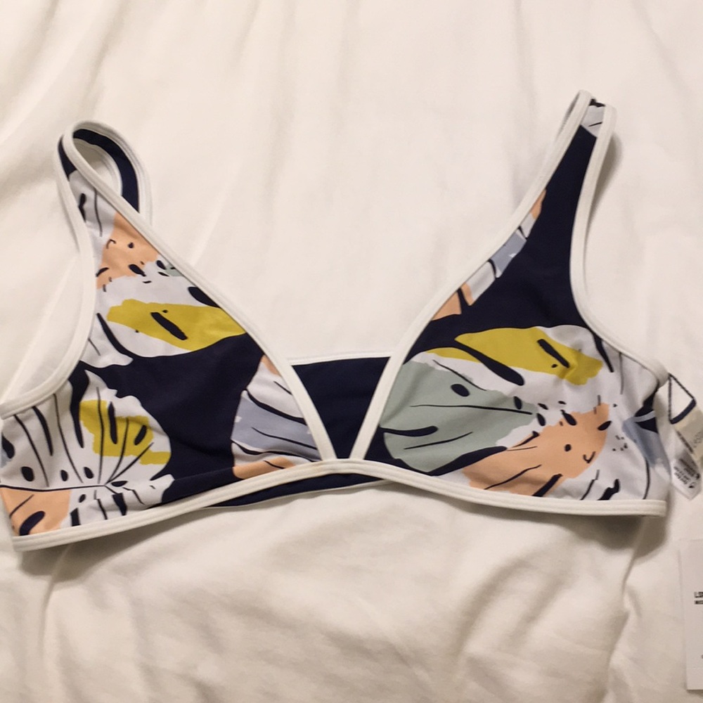 L*space Mickee Top, size L, NWT